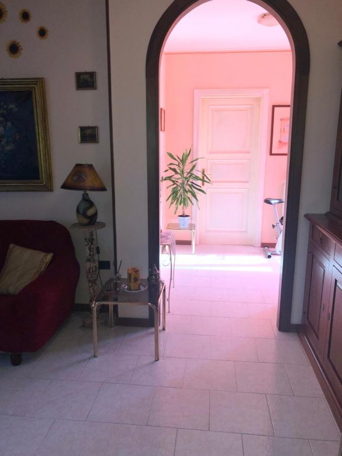 Il Girasole Apartment Castel Ritaldi Exterior photo